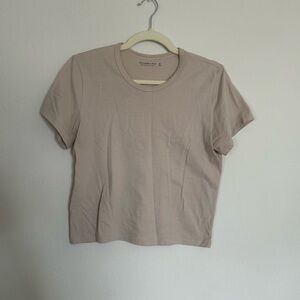 Essential Polished Body-Skimming Tee